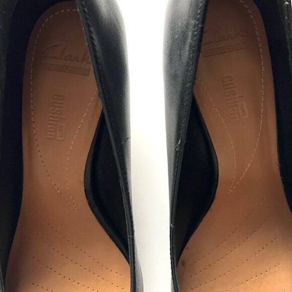 Clarks Kyndall Iris Black Leather Pumps - Picture 2 of 10